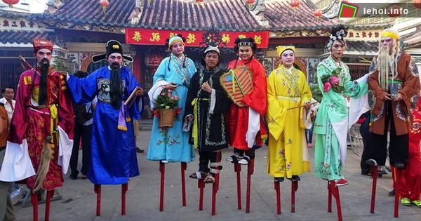 Cộng đồng người Hoa đón Tết Nguyên Tiêu