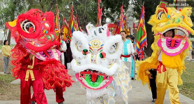 Múa lân hội đền Voi Phục