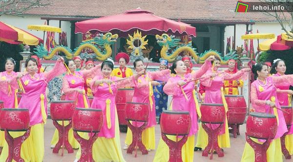 Hội Võng Thị sôi nổi với màn trống hội