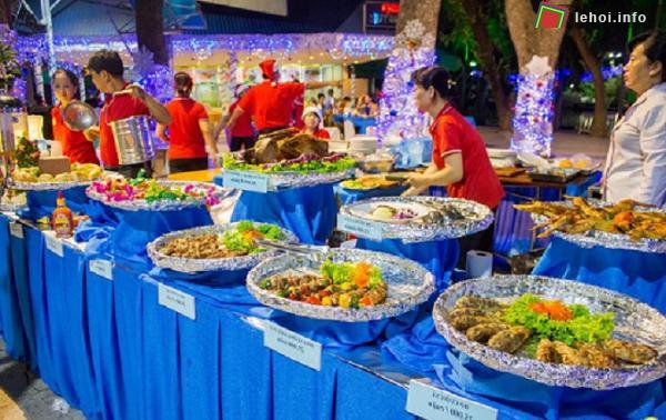 Ẩm thực đặc sắc tại Lễ hội chào đón năm mới ở Công viên Văn hóa Đầm Sen