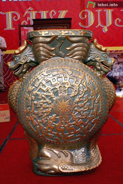 Xác lập 9 kỷ lục gốm sứ Việt Nam – Bình Dương 2010 ảnh 4