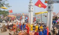 Ảnh Tưng bừng khai hội Đền Cờn Nghệ An năm 2014