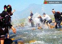 Ảnh Lễ hội Bun vốc nặm tại Lai Châu