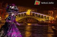 Ảnh Tưng bừng lễ hội hóa trang Venice tại Italy