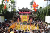 Ảnh Khai hội chùa Hương năm 2013