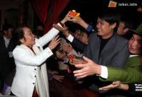 Ảnh Tưng bừng Lễ hội phát lương Đền Trần Thương 2013 tại Hà Nam