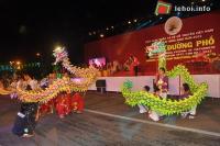 Ảnh Ấn tượng Lễ hội đường phố trong Liên hoan Võ cổ truyền 2012