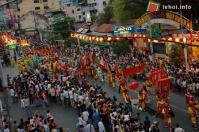 Ảnh Rộn rã Tết Nguyên tiêu 2012 trên đường phố Sài Gòn