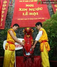 Ảnh Lễ rước nước Hội Chọi trâu Đồ Sơn 2010
