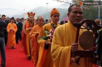Ảnh Hàng vạn người đến dự lễ hội xuân Yên Tử năm 2010