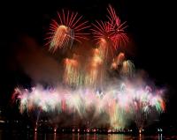 Ảnh Chuẩn bị cho cuộc thi bắn pháo hoa quốc tế năm 2011 tại Đà Nẵng